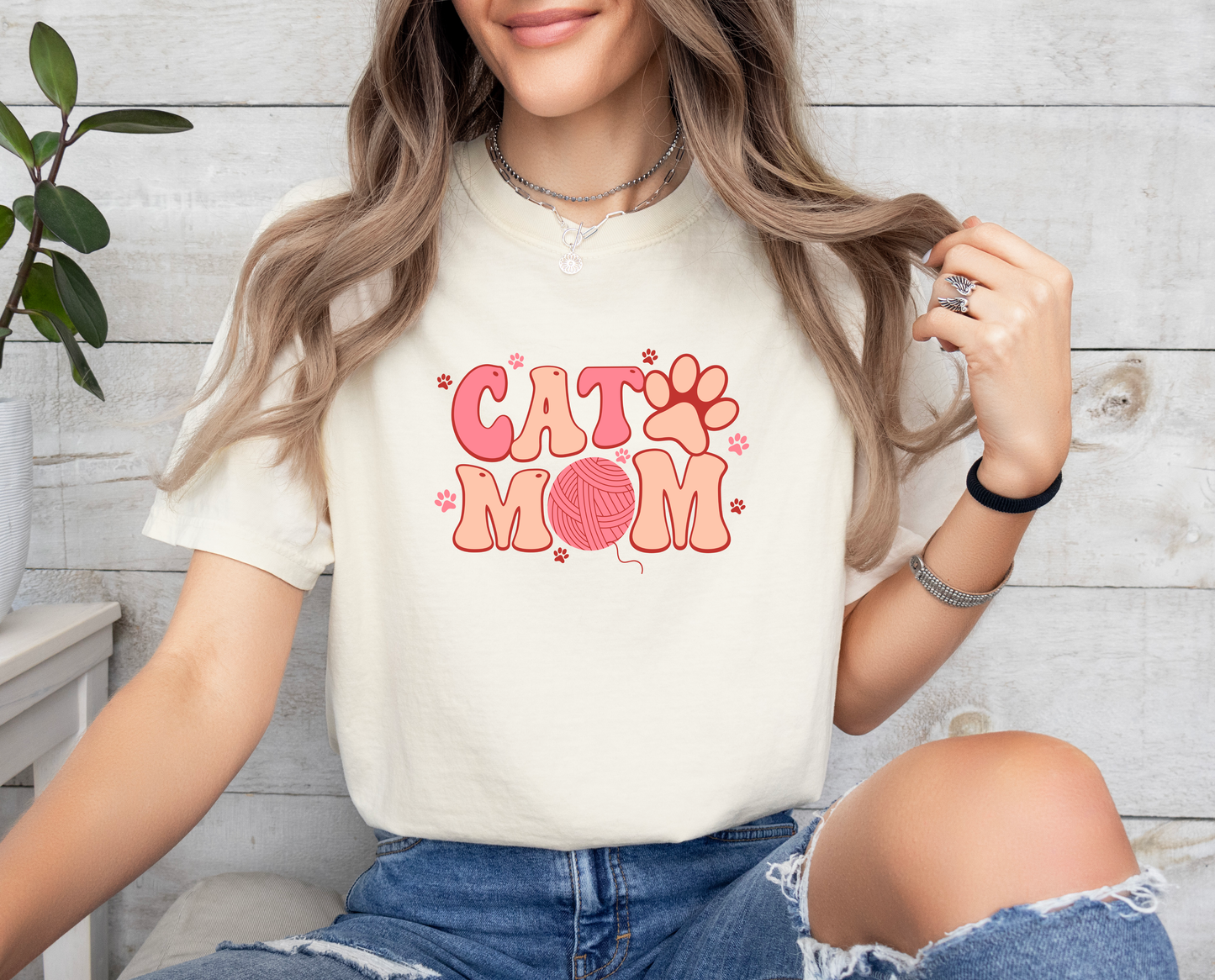 Cat Mom Shirt, Comfort Colors T-Shirt, Cat Mom Comfort Colors Shirt