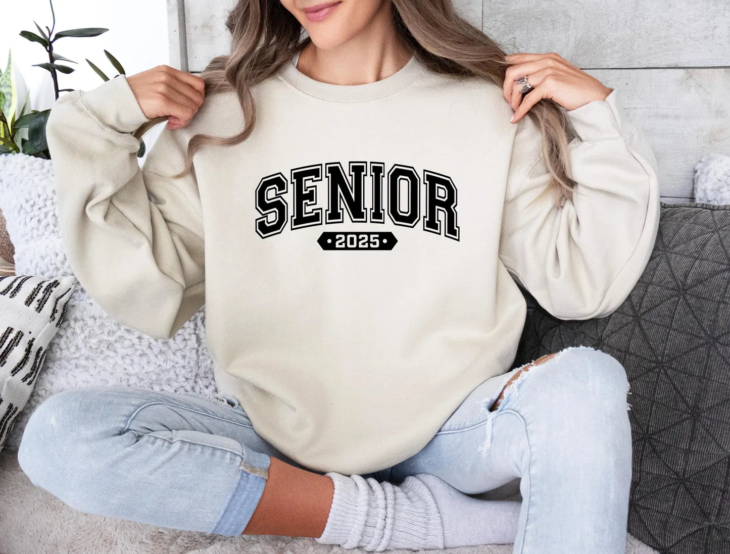 Senior 2025 Sweatshirt, Gildan Sweatshirt, Seniors 2025 Sweatshirt, High School Senior Sweatshirt, Senior Hoodie, Senior Sweatshirt