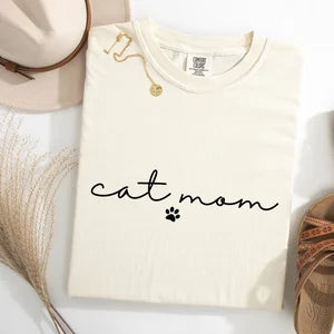 Cat Mom  T-shirt